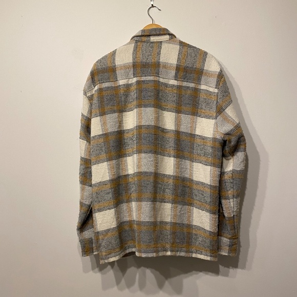 Zara Cream and Grey Plaid Lined Oversized Button Front Shacket - Picture 3 of 5